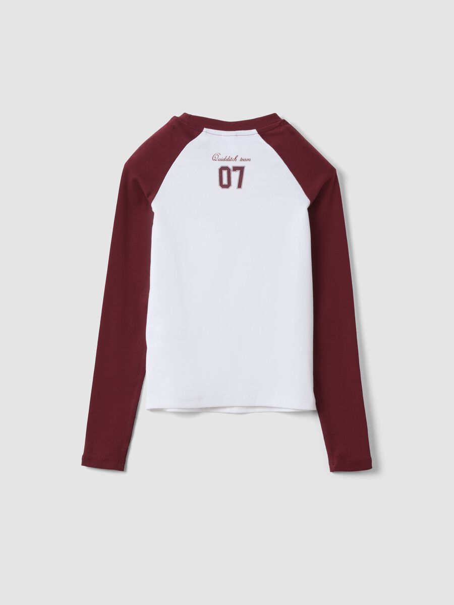 T-shirt bianca in cotone elasticizzato con stemma Hogwarts per ragazza_5