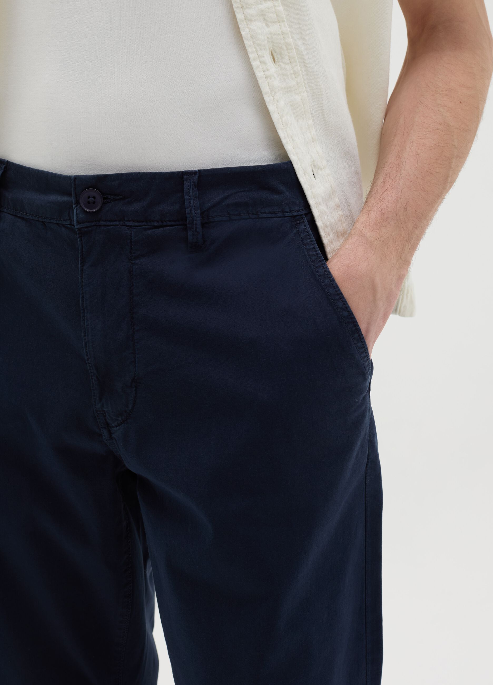 Chino trousers in poplin