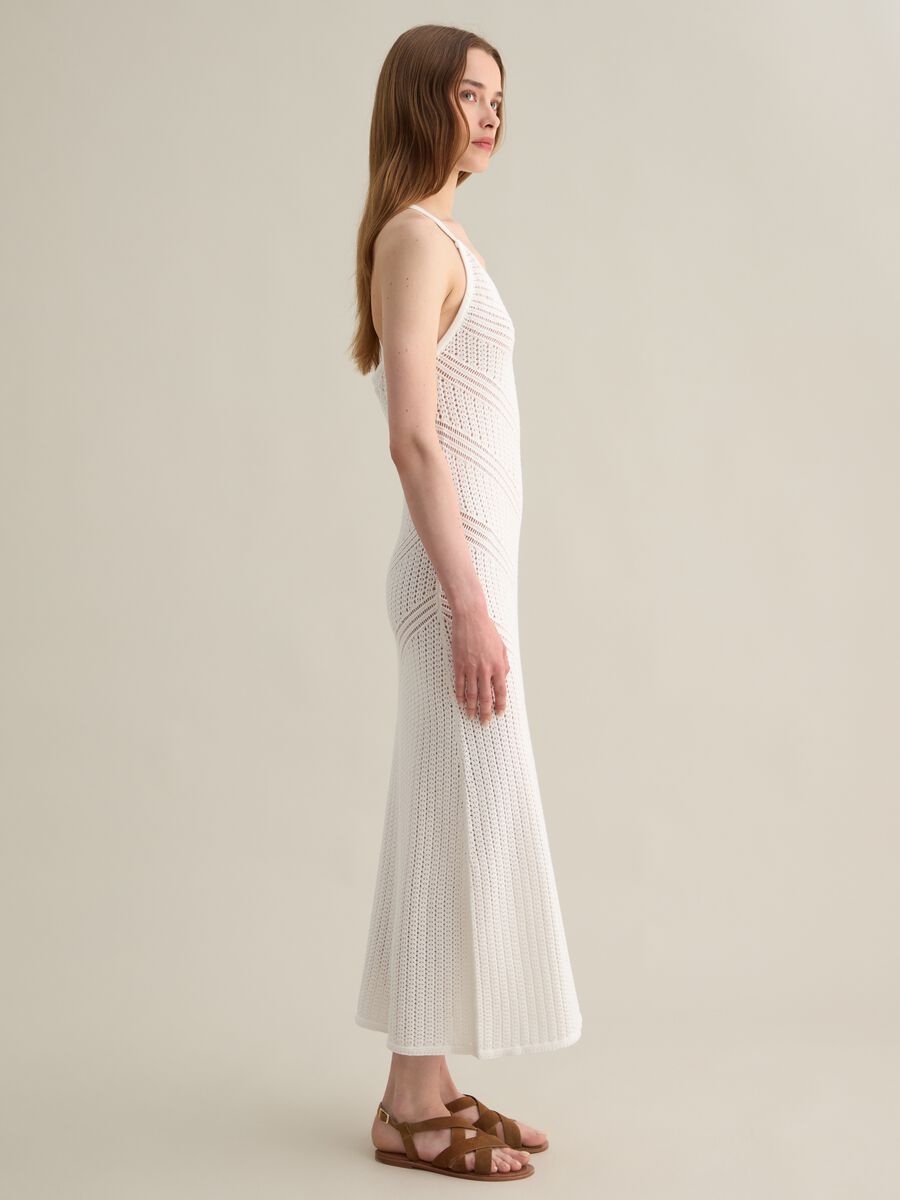 White dress in pure cotton with American neckline_1