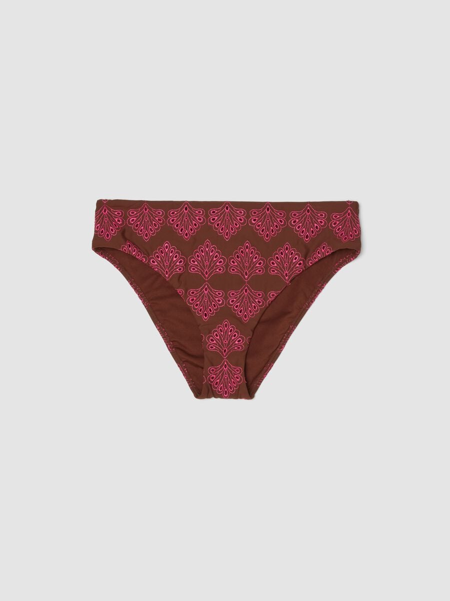 Slip bikini marrone in tessuto elasticizzato ricamato_4