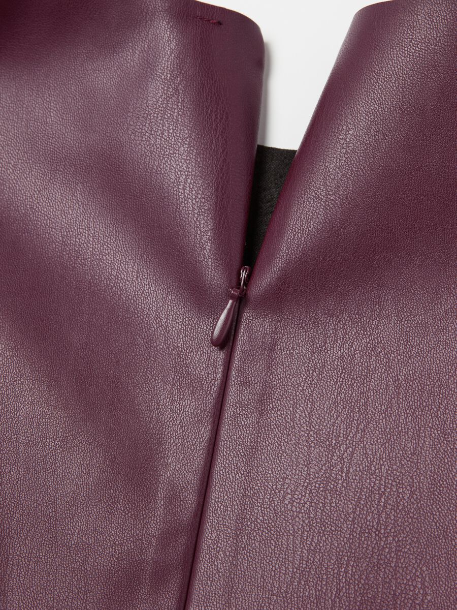Vestito corto smanicato effetto lucido_5