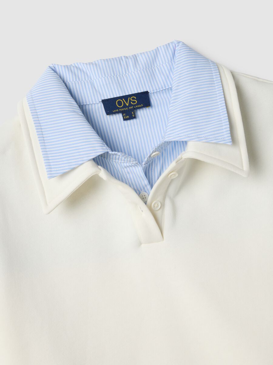 White cotton blend regular fit sweater with contrast collar_5