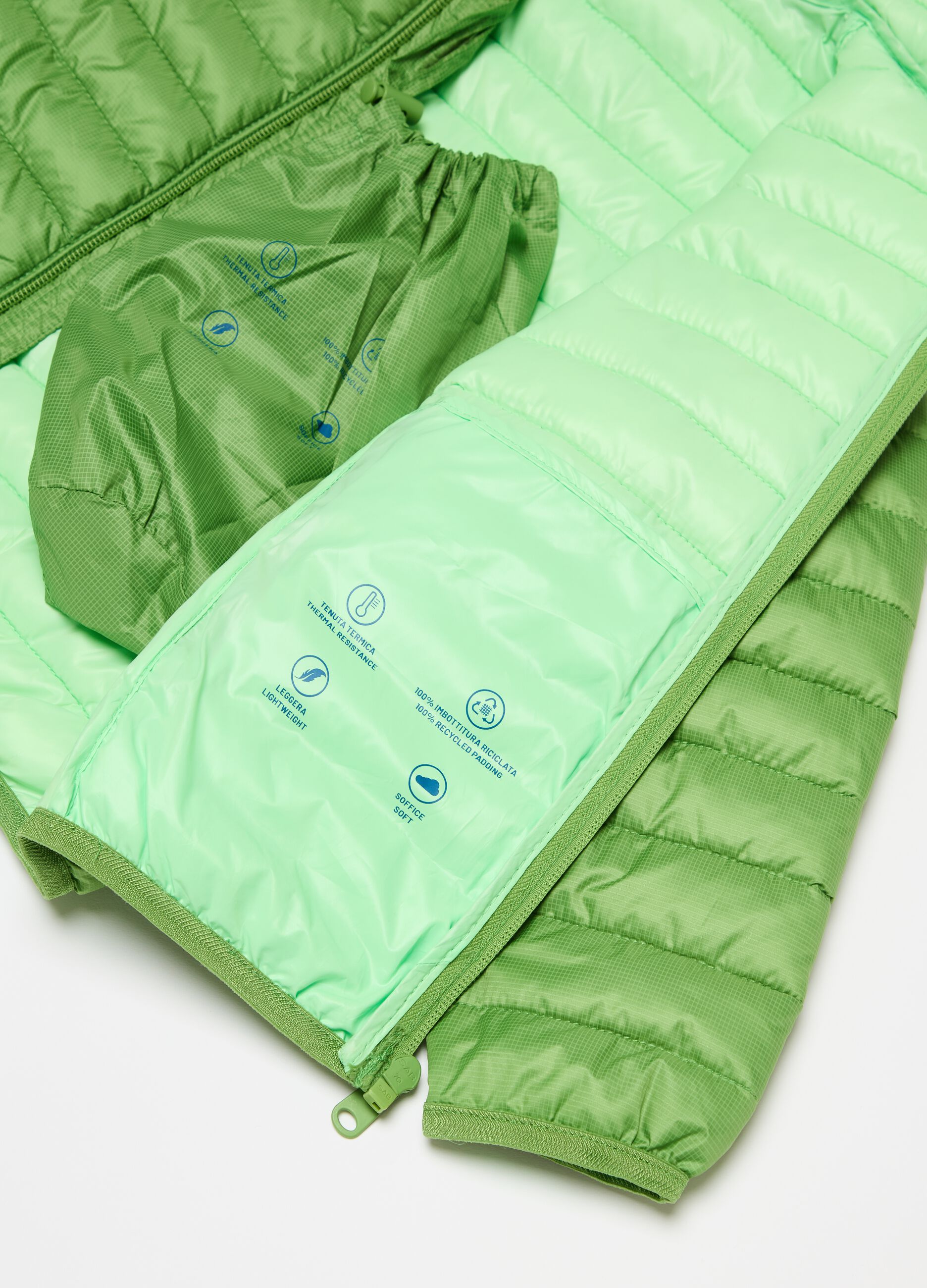 Piumino ultralight con cappuccio