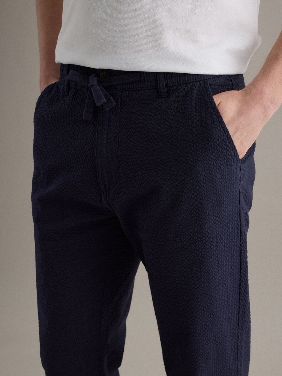 Pantaloni chino in cotone elasticizzato blu regular fit_3