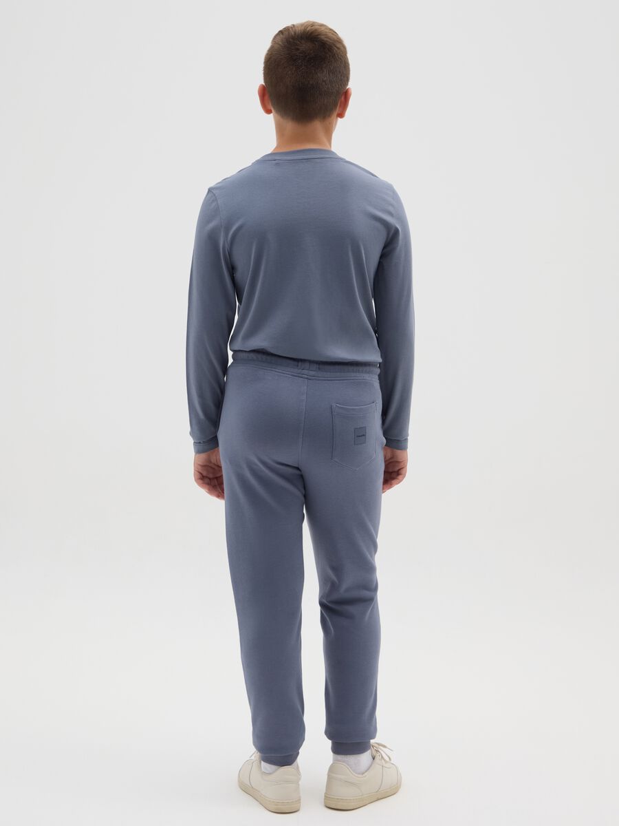 Pantaloni jogger da ragazzo in puro cotone blu regular fit con tasca posteriore_2