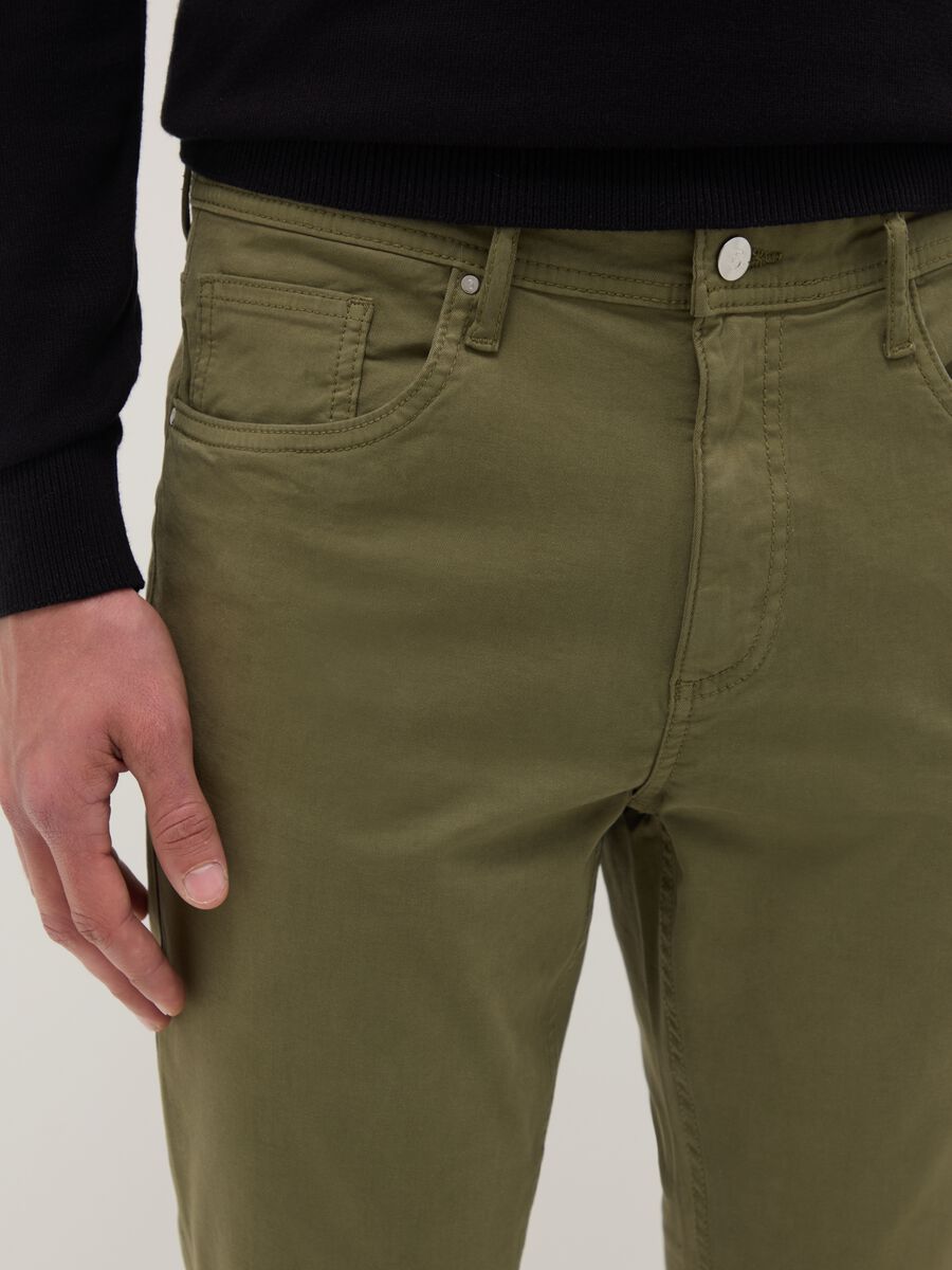 Green stretch cotton skinny fit trousers_3