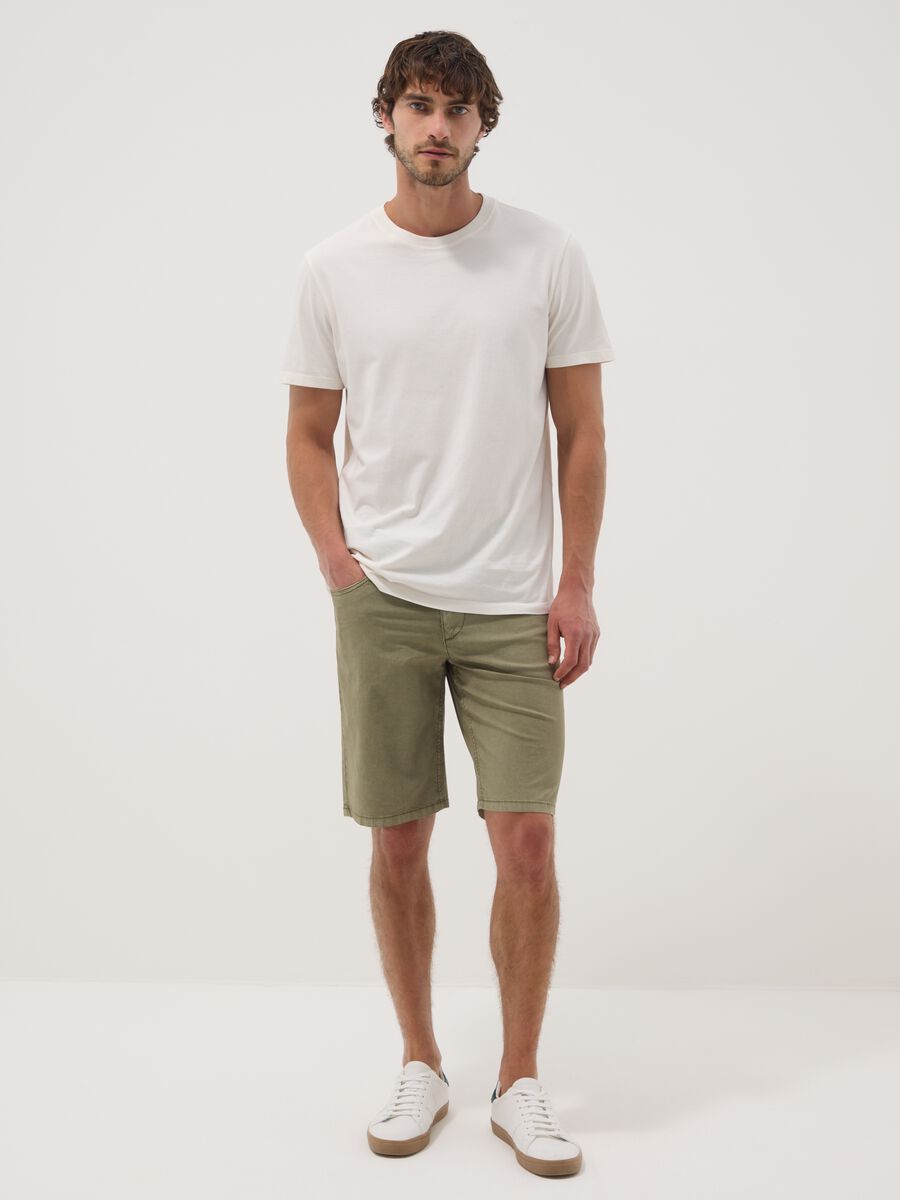 Green stretch cotton five-pocket Bermuda shorts_0