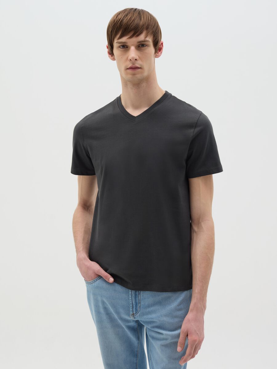 Organic cotton T-shirt with V neck_0