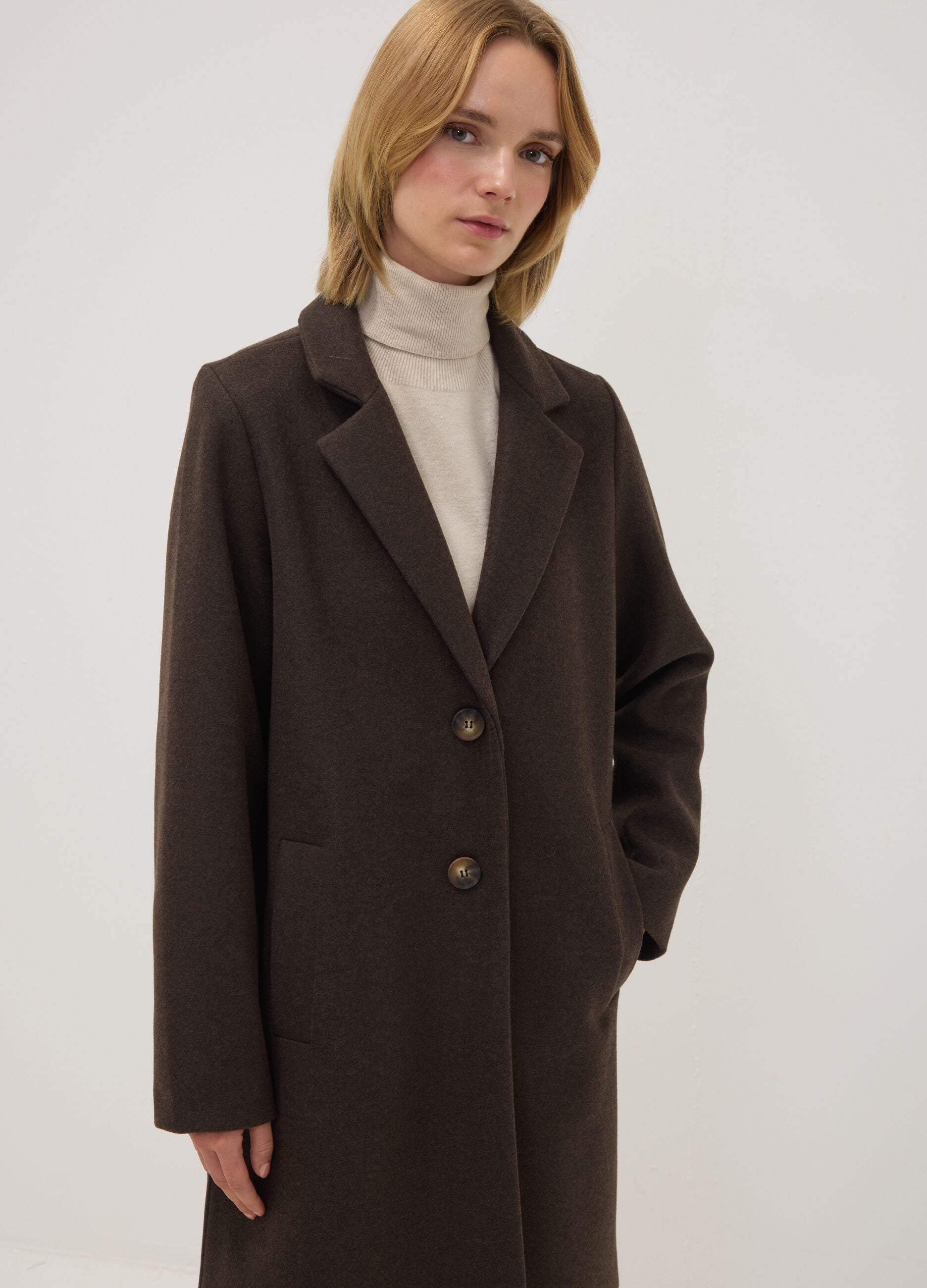 Brown regular-fit coat with lapels and buttons
