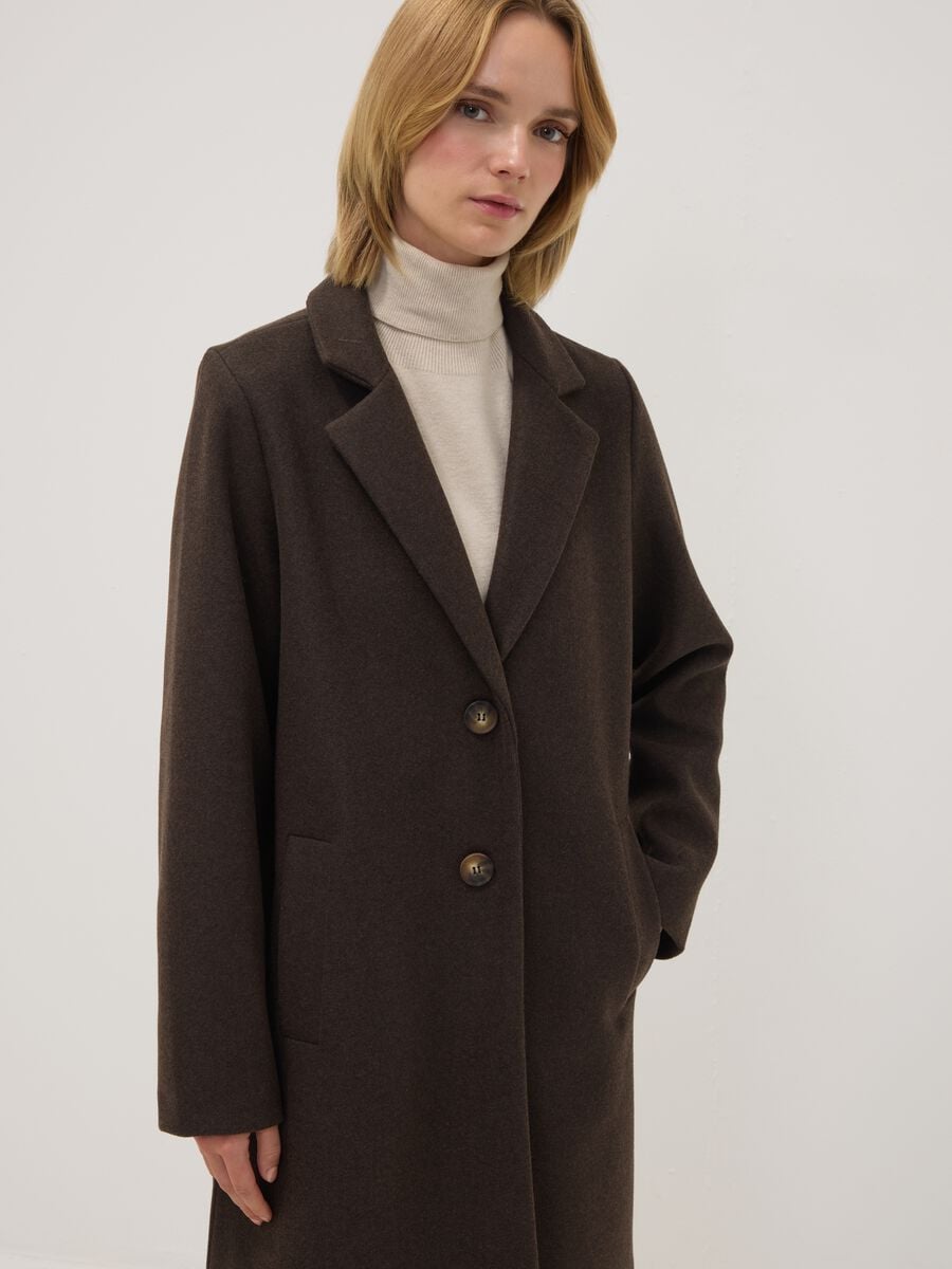 Cappotto marrone regular fit con rever e bottoni_2