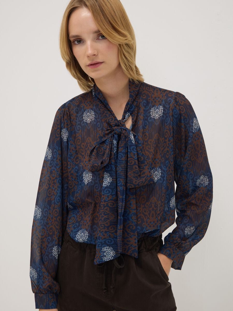 Blue and brown blouse with bow and all-over print, regular fit_1