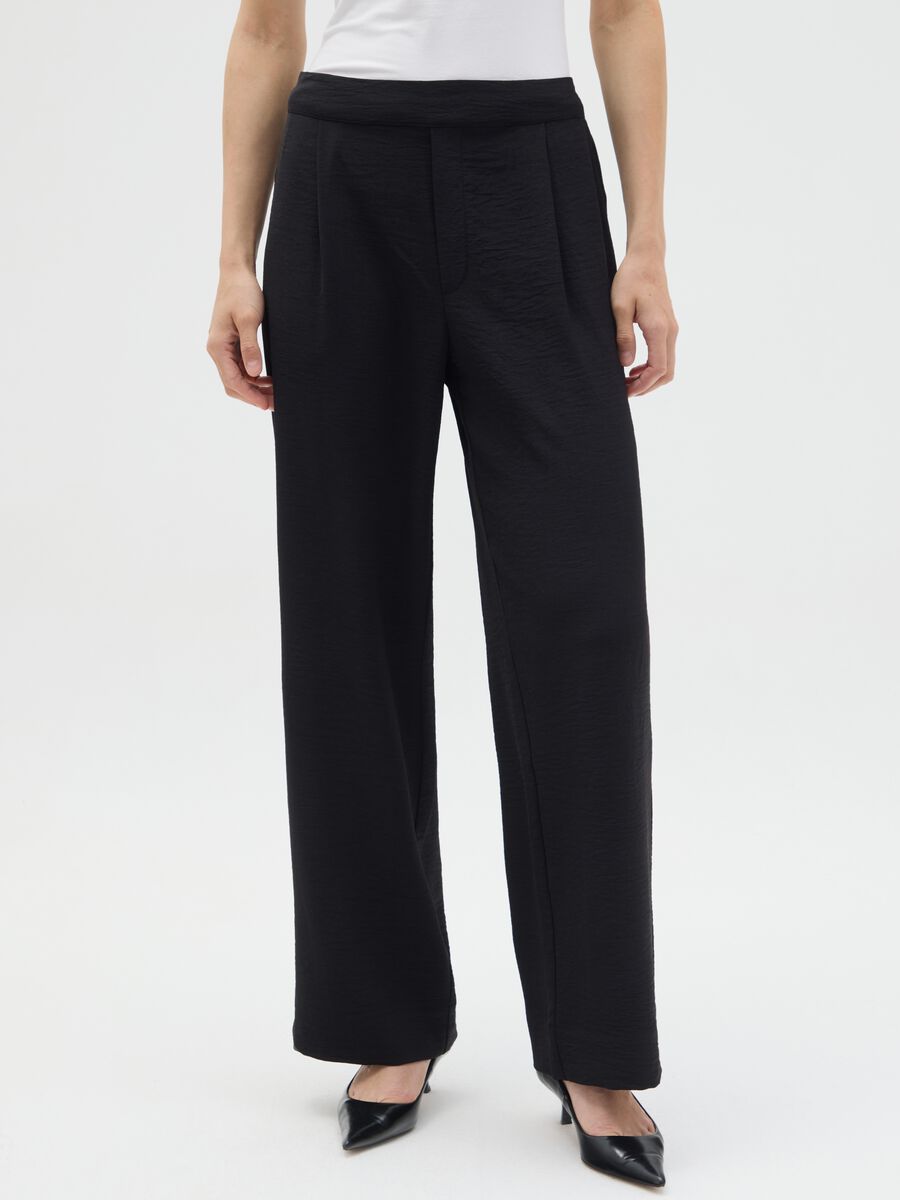 Women's Black Regular Fit Trousers_1