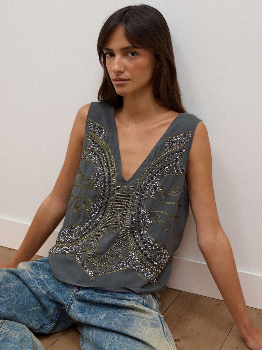 Grey embroidered V-neck top_1