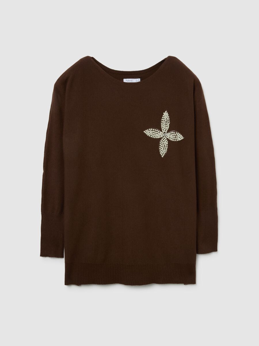 Brown sweater with bead decoration_0