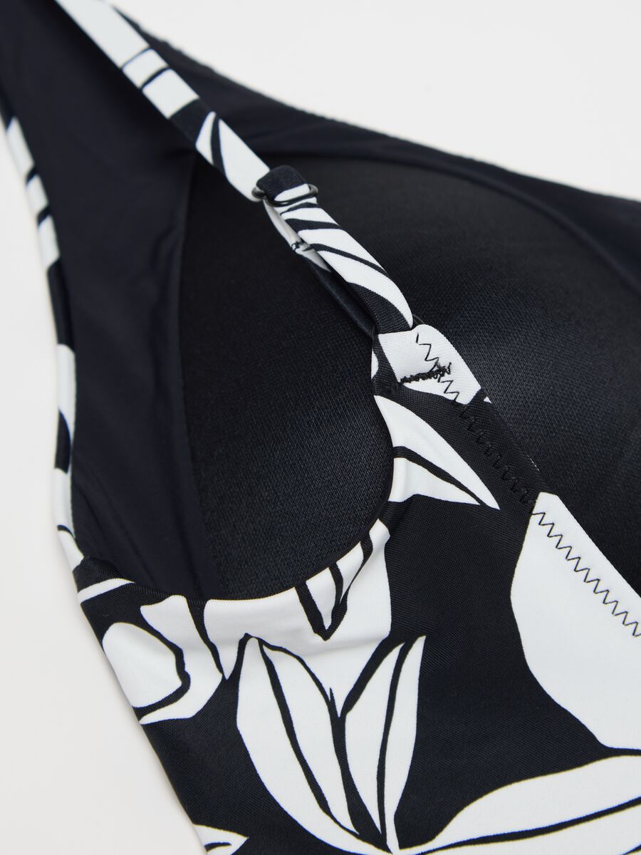 White and black floral one-piece swimsuit_5