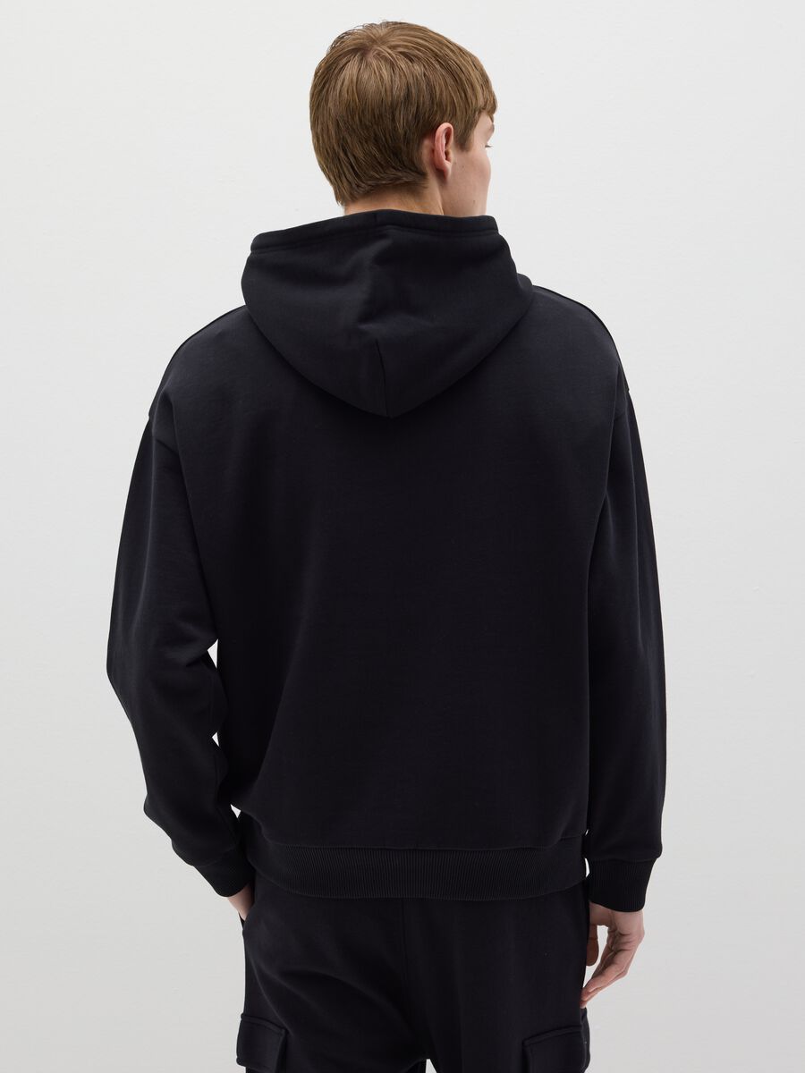 Over-fit sweatshirt in cotton with hood_3