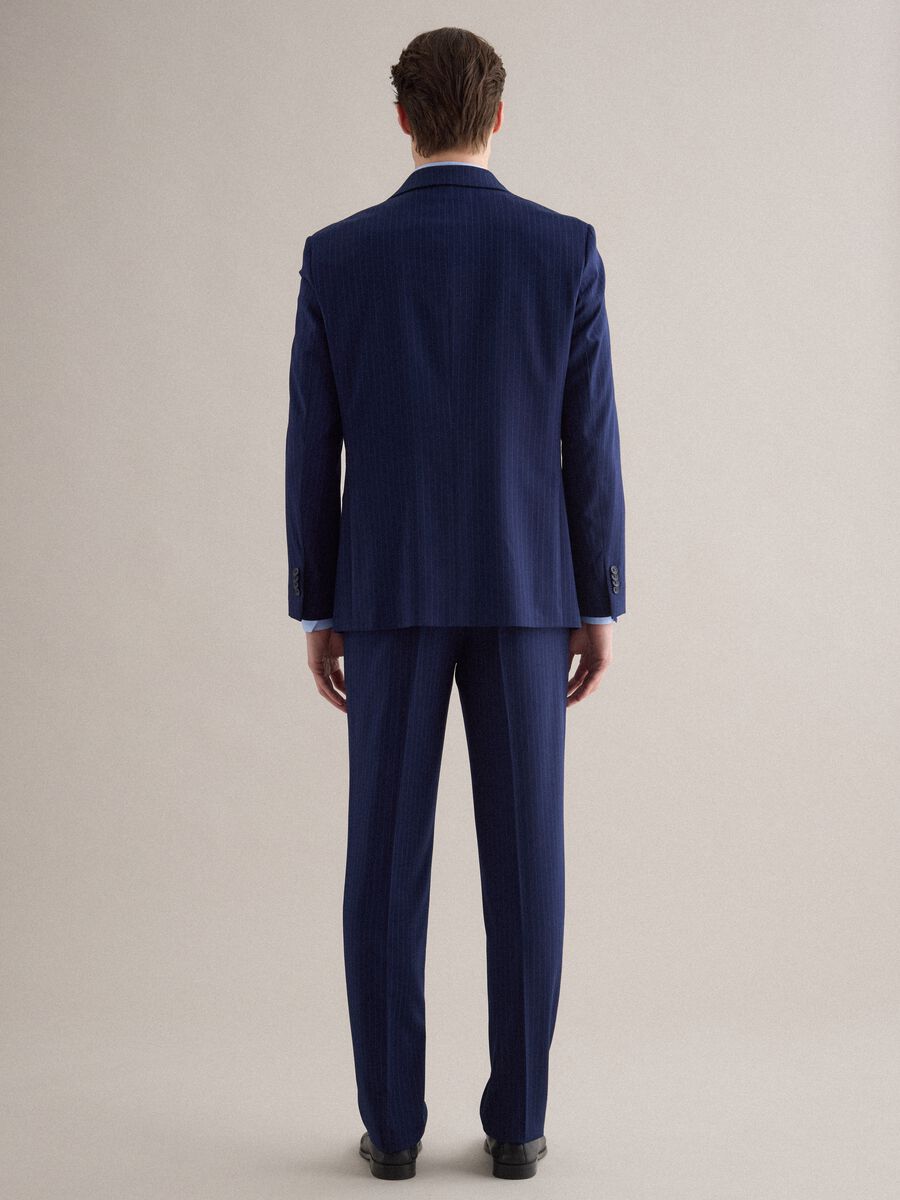 Completo blu gessato con giacca doppiopetto_3