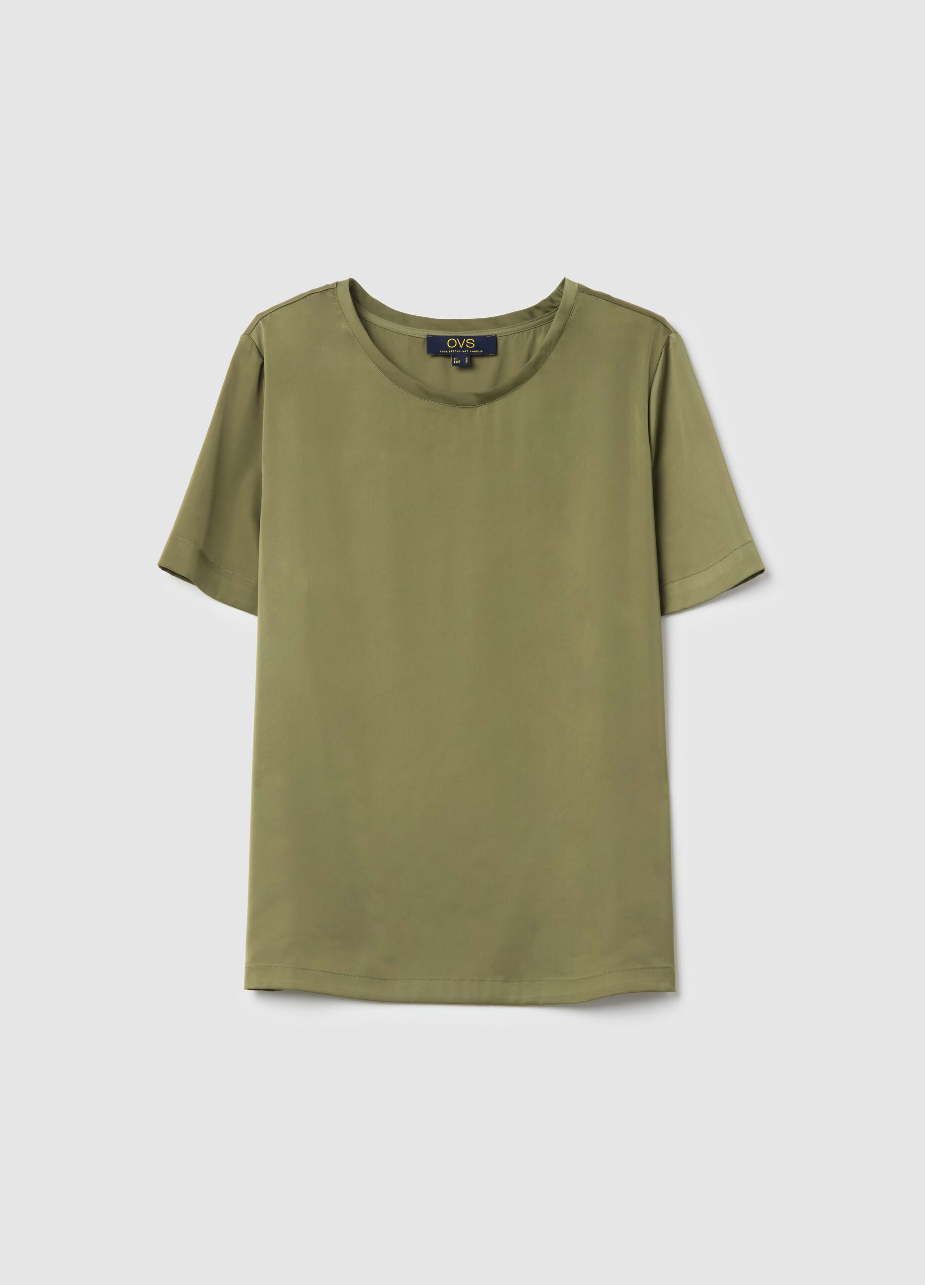 Blusa in satin a maniche corte