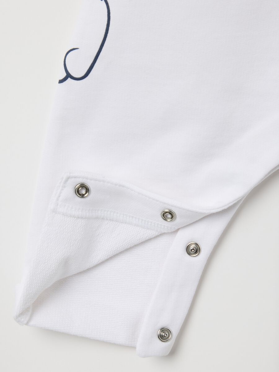 White pure cotton baby onesie with print_3