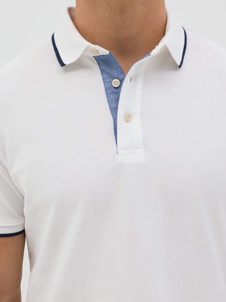 White polo shirt with short sleeves in cotton_3