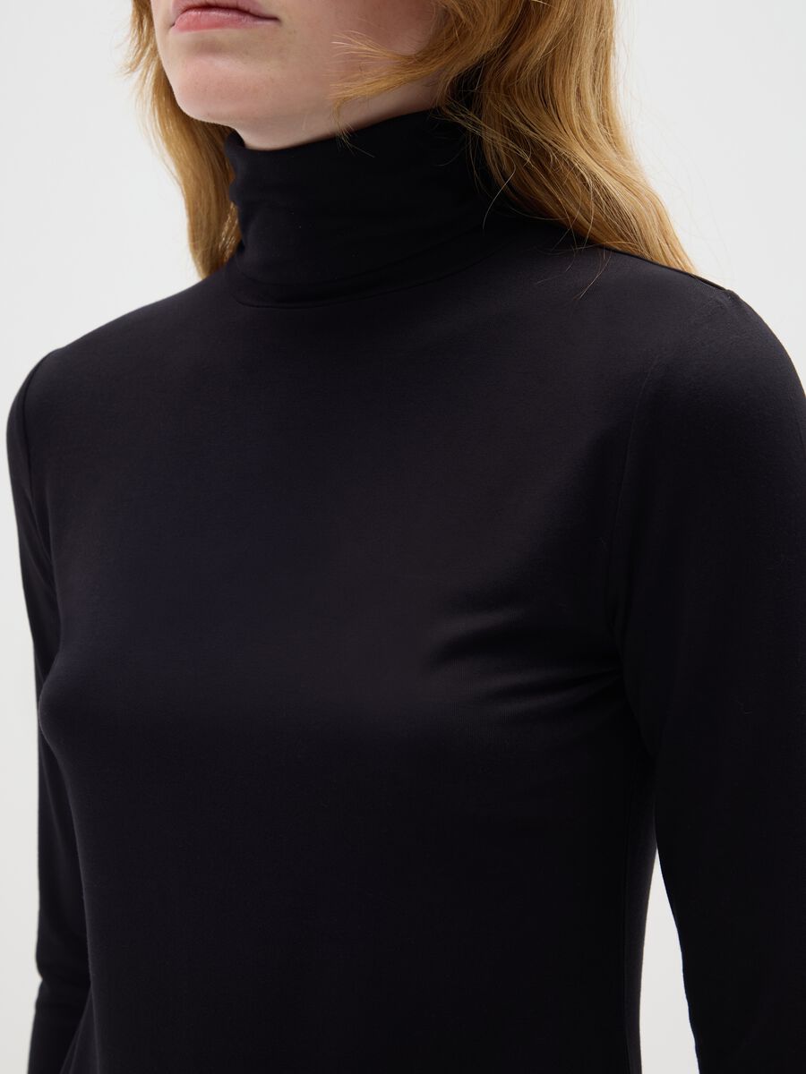 Maglia a collo alto nera regular fit_3