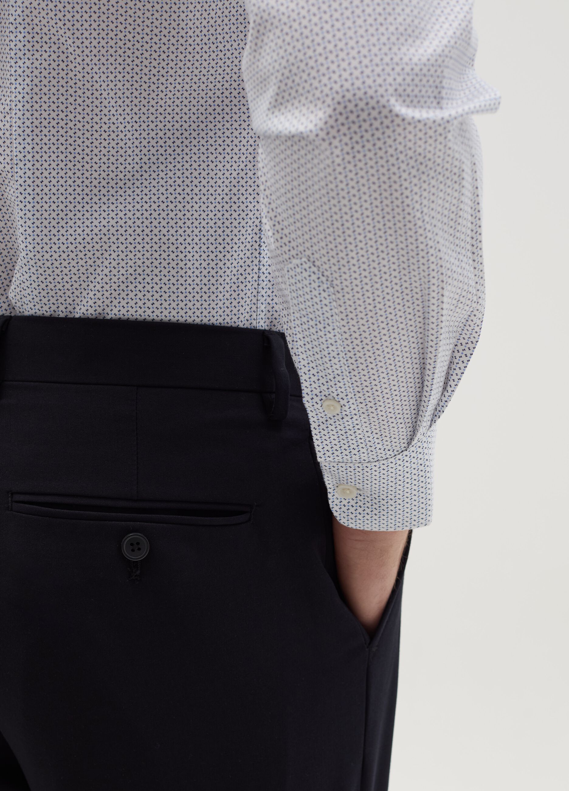 Slim-fit shirt with micro pattern