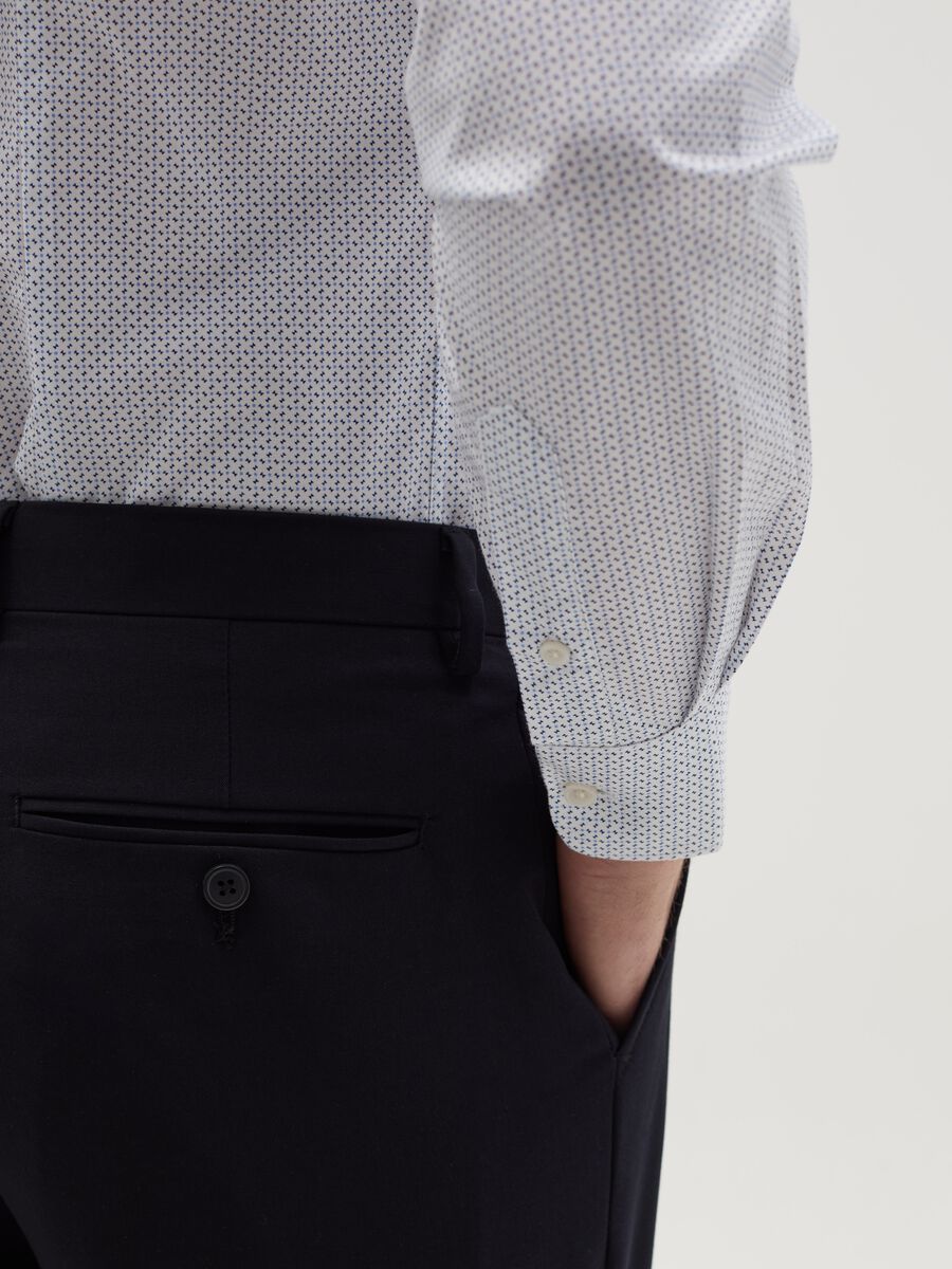 Slim-fit shirt with micro pattern_3
