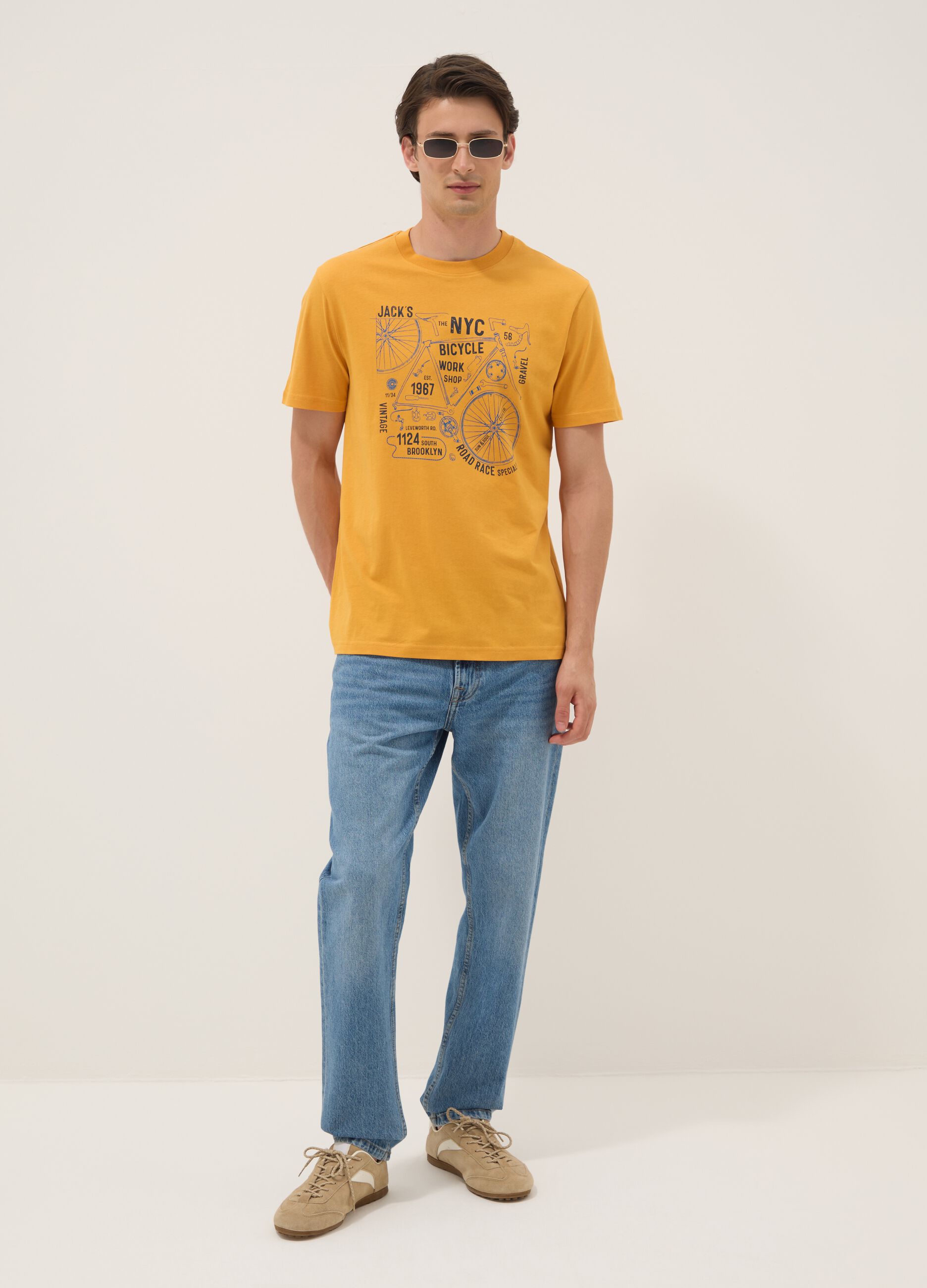 T-shirt arancione in puro cotone con stampa frontale regular fit