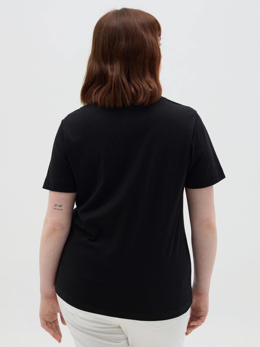 Curvy black short-sleeved T-shirt in cotton_2