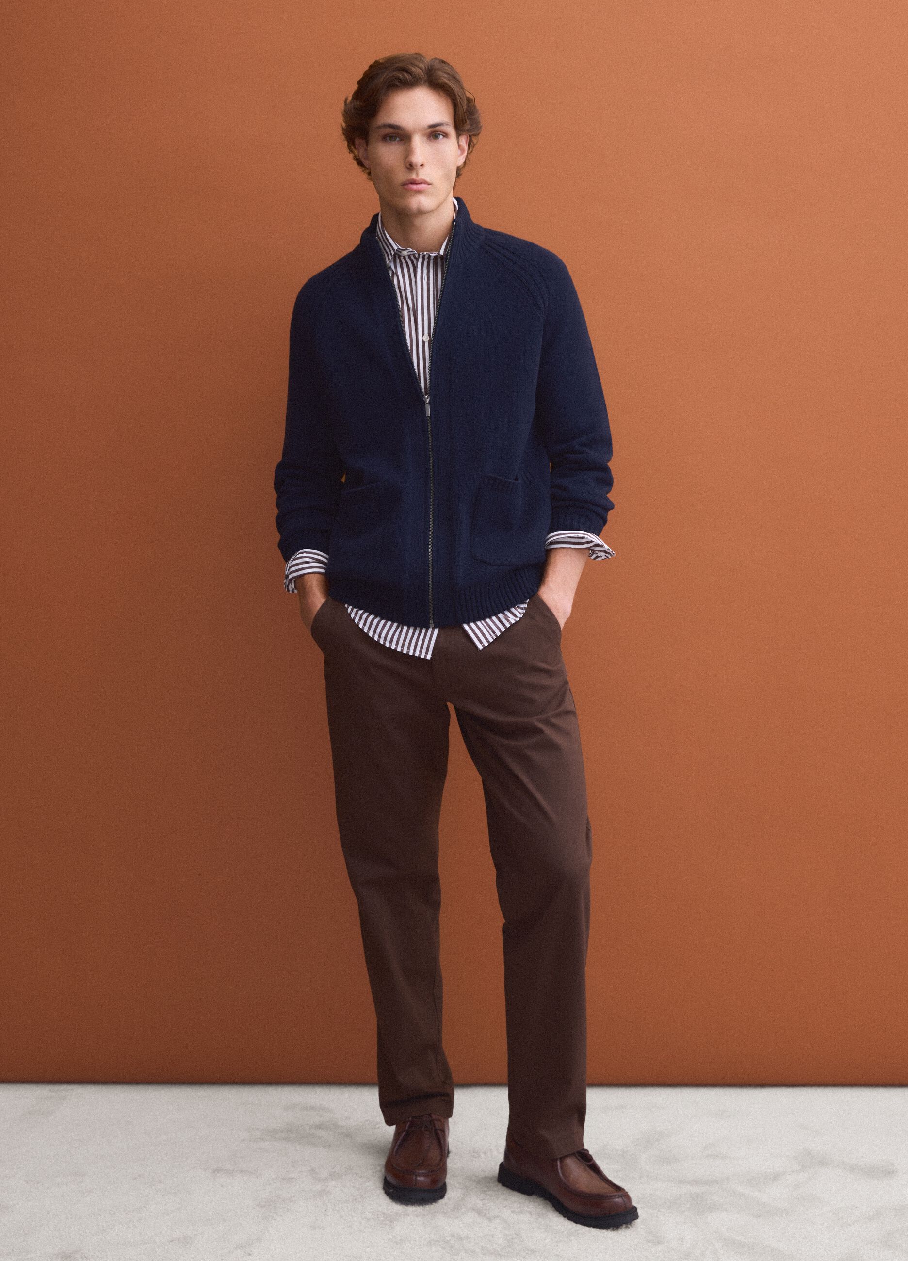 Cardigan blu con colletto in misto cotone