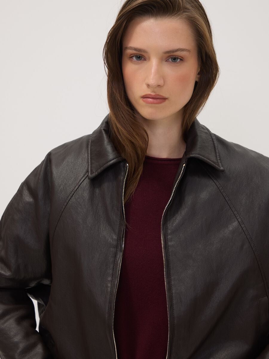 Giubbotto marrone imbottito in misto viscosa con zip over fit_0