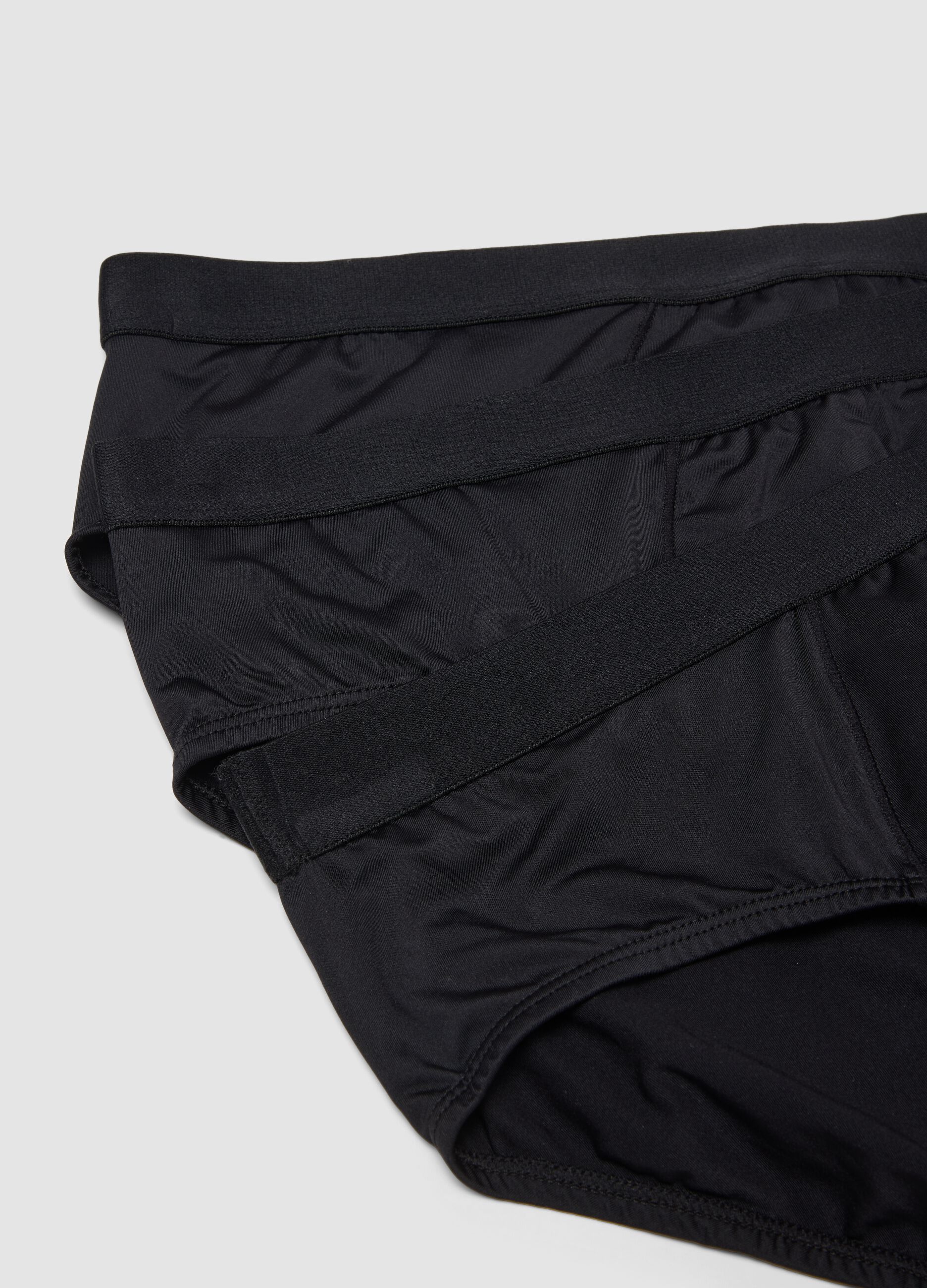 3-pack black stretch-fabric briefs