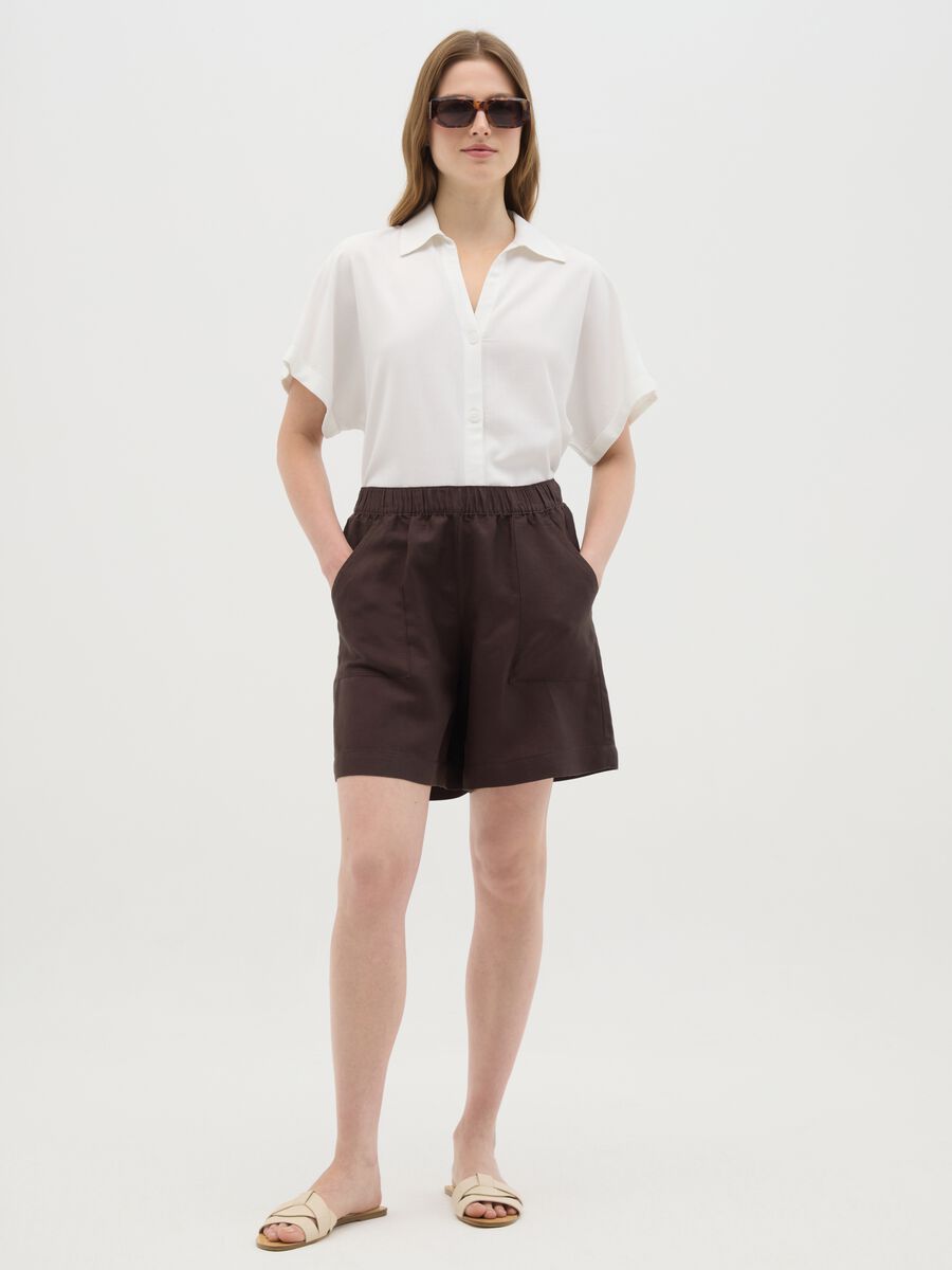 Women's regular fit brown linen blend shorts_0