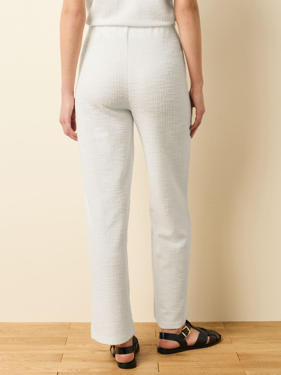 Wide-leg trousers with woven design_2