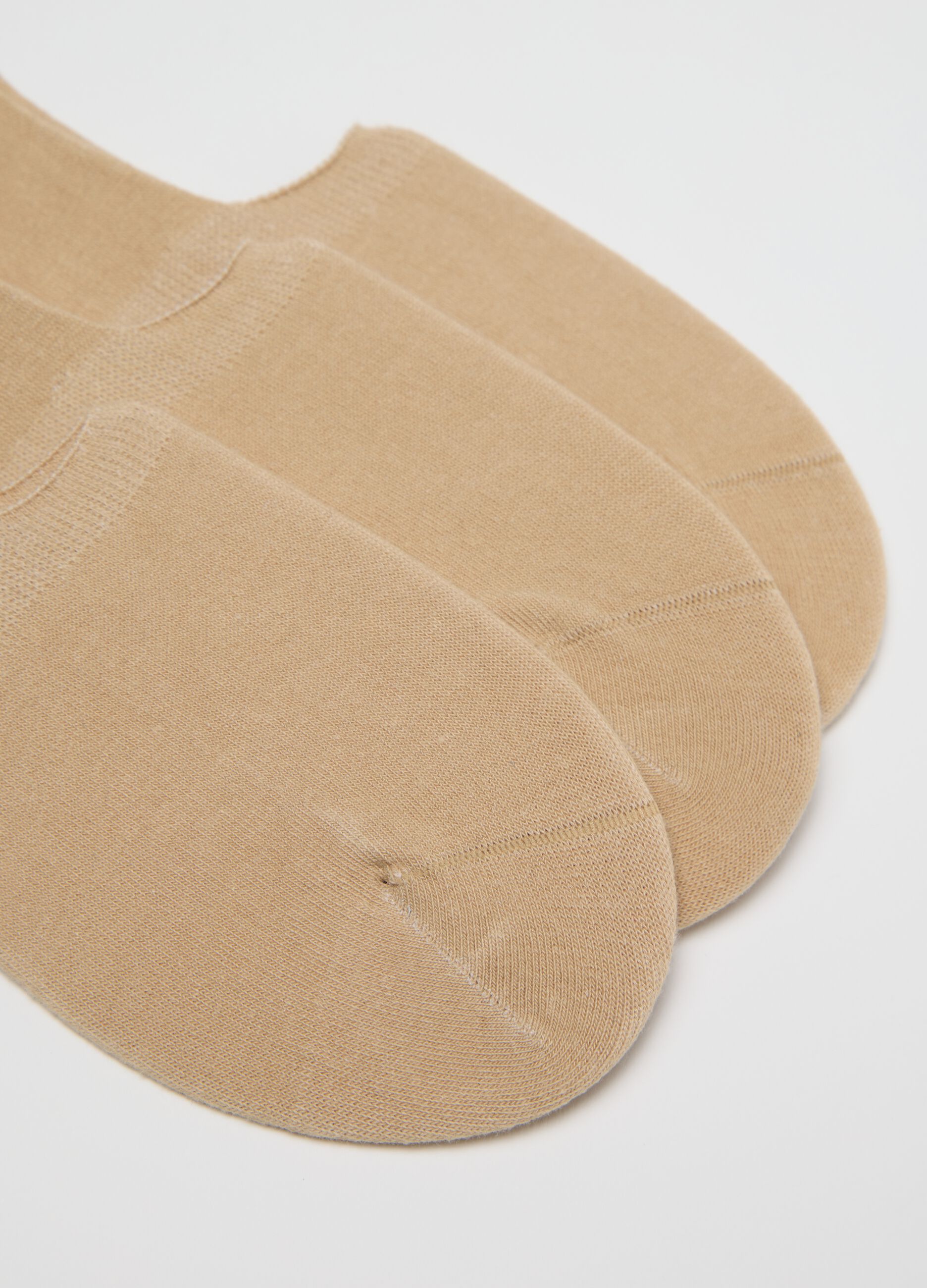 Three-pack beige stretch pop socks