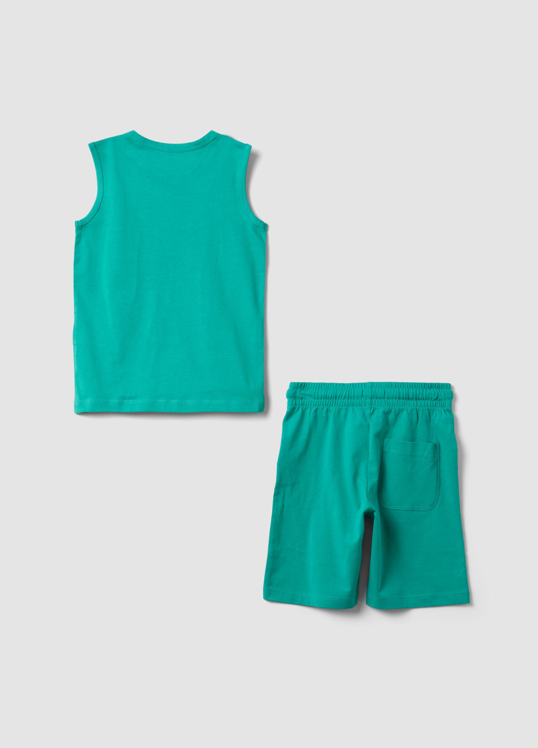 Green pure cotton set with top and shorts