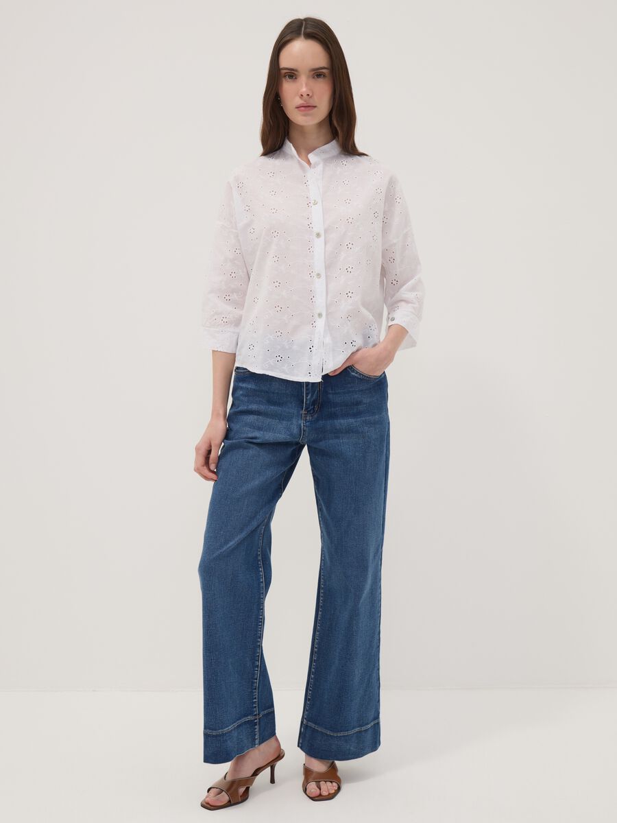 Camicia bianca traforata in puro cotone con collo coreano regular fit_1
