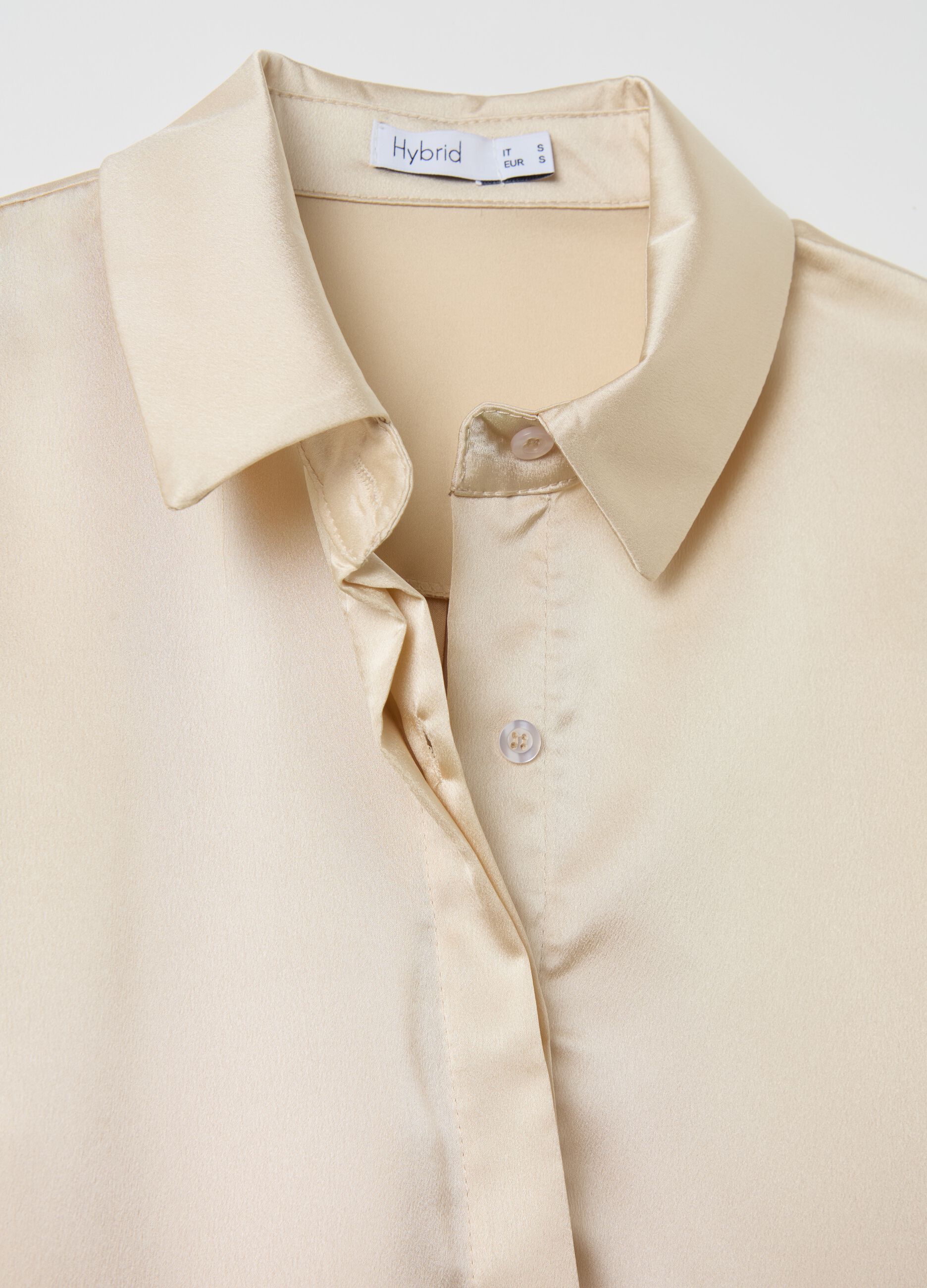Solid colour satin shirt