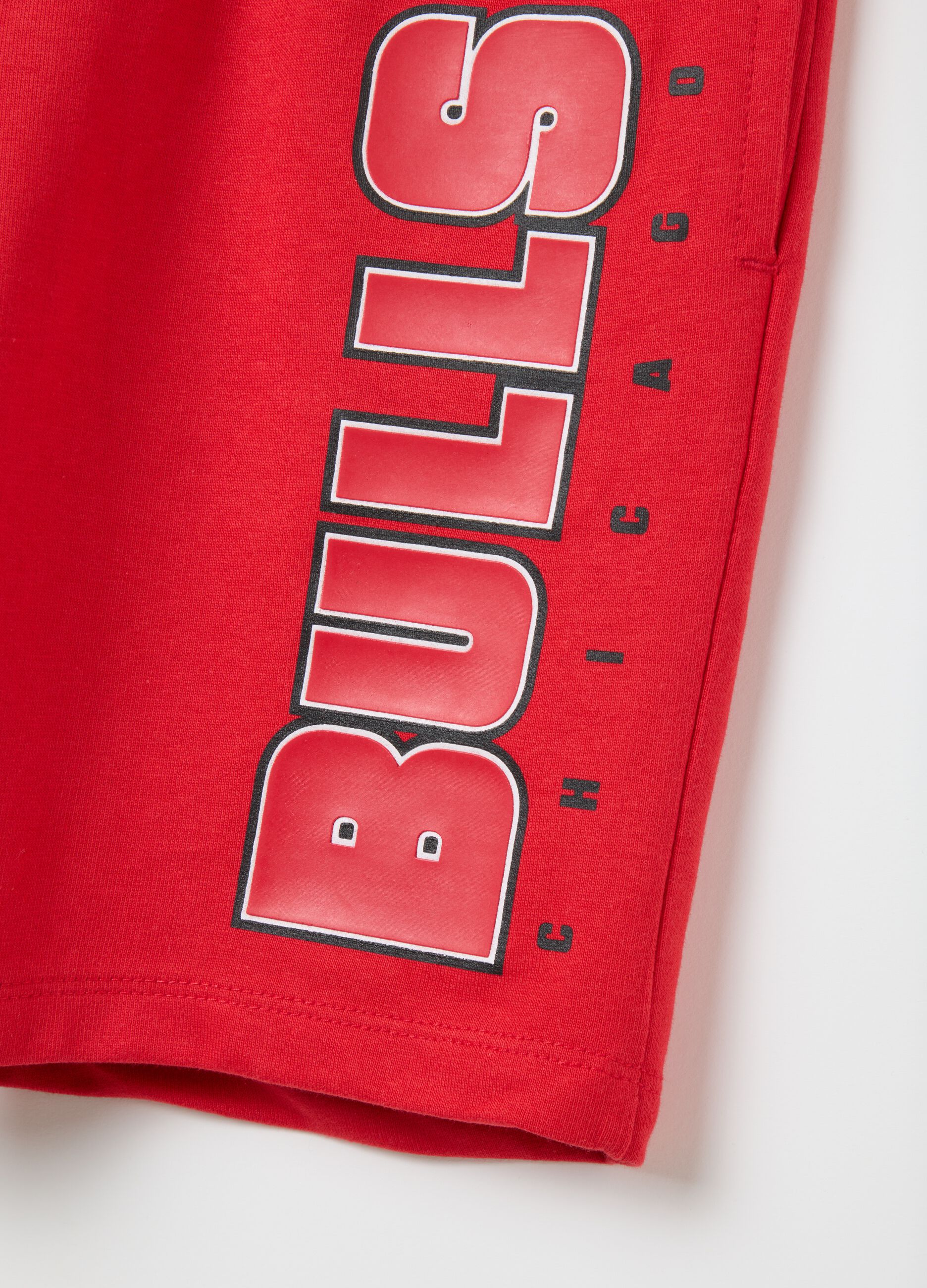 Short da bambino in puro cotone rosso regular fit con girovita elasticizzato
