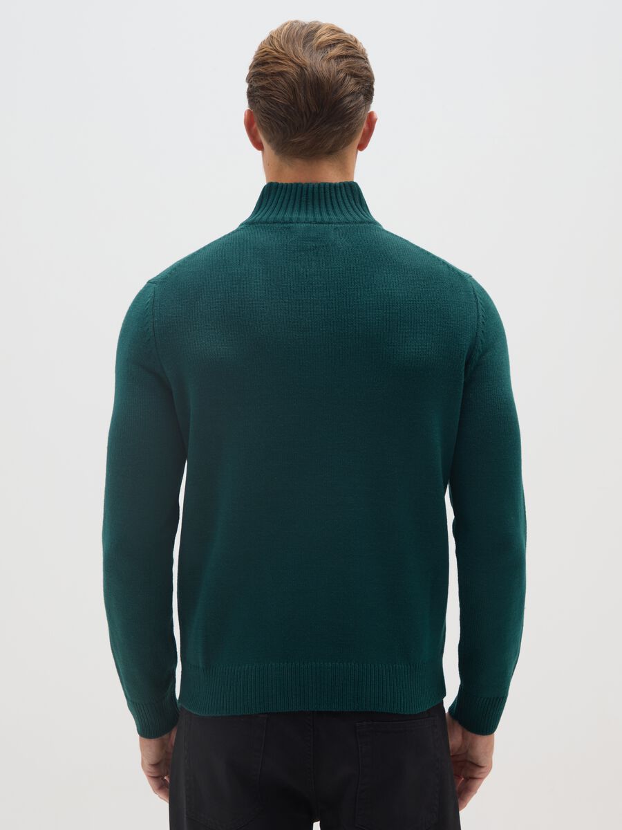 Green Regular Fit High-Neck Sweater with Short Zip_2