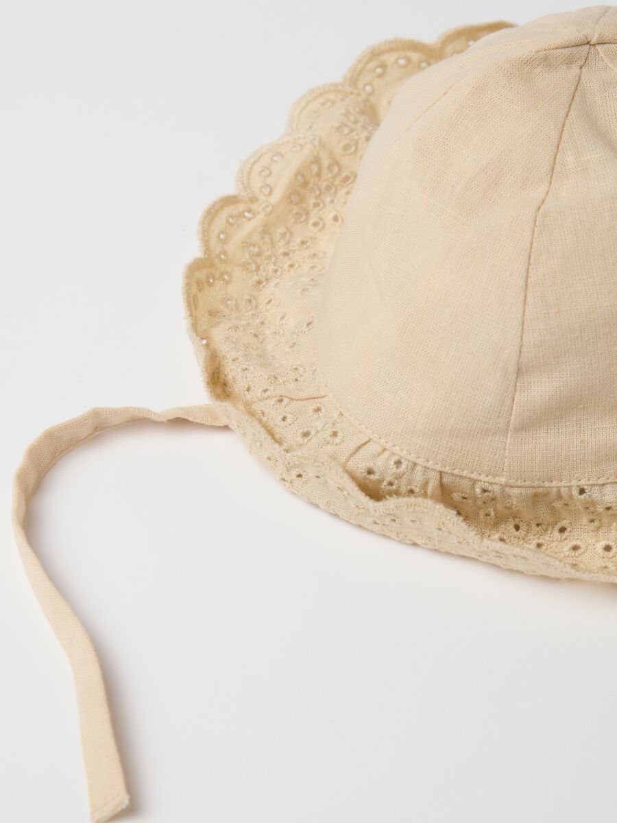 Baby girl's beige cotton and linen bucket hat with embroidery_2