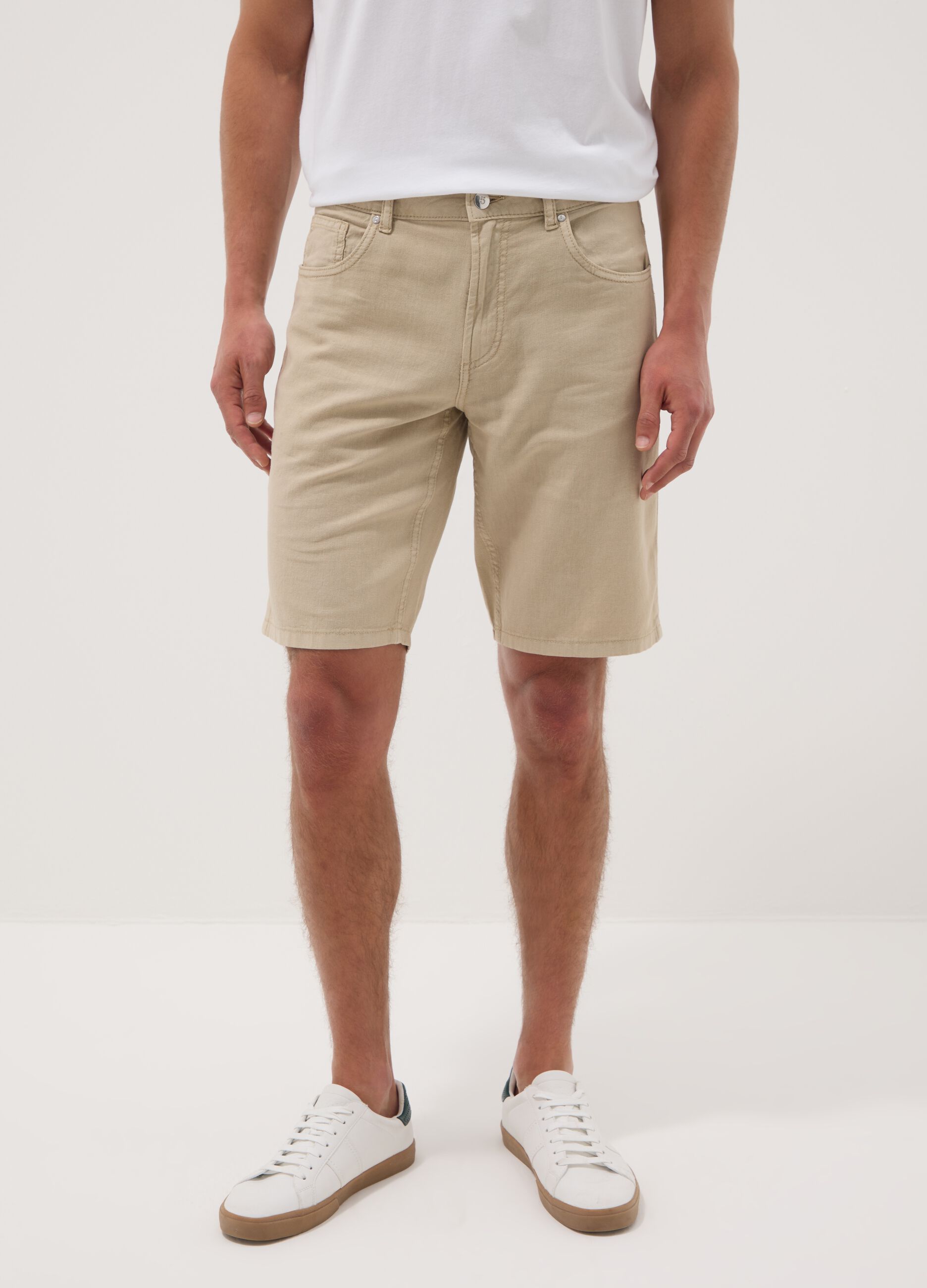 Beige five-pocket linen and cotton blend Bermuda shorts