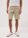 Beige five-pocket linen and cotton blend Bermuda shorts_2