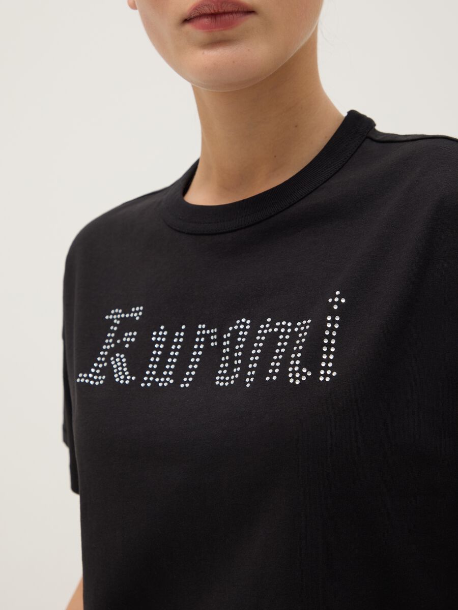 Regular fit black pure cotton T-shirt with Kuromi print and rhinestones_3