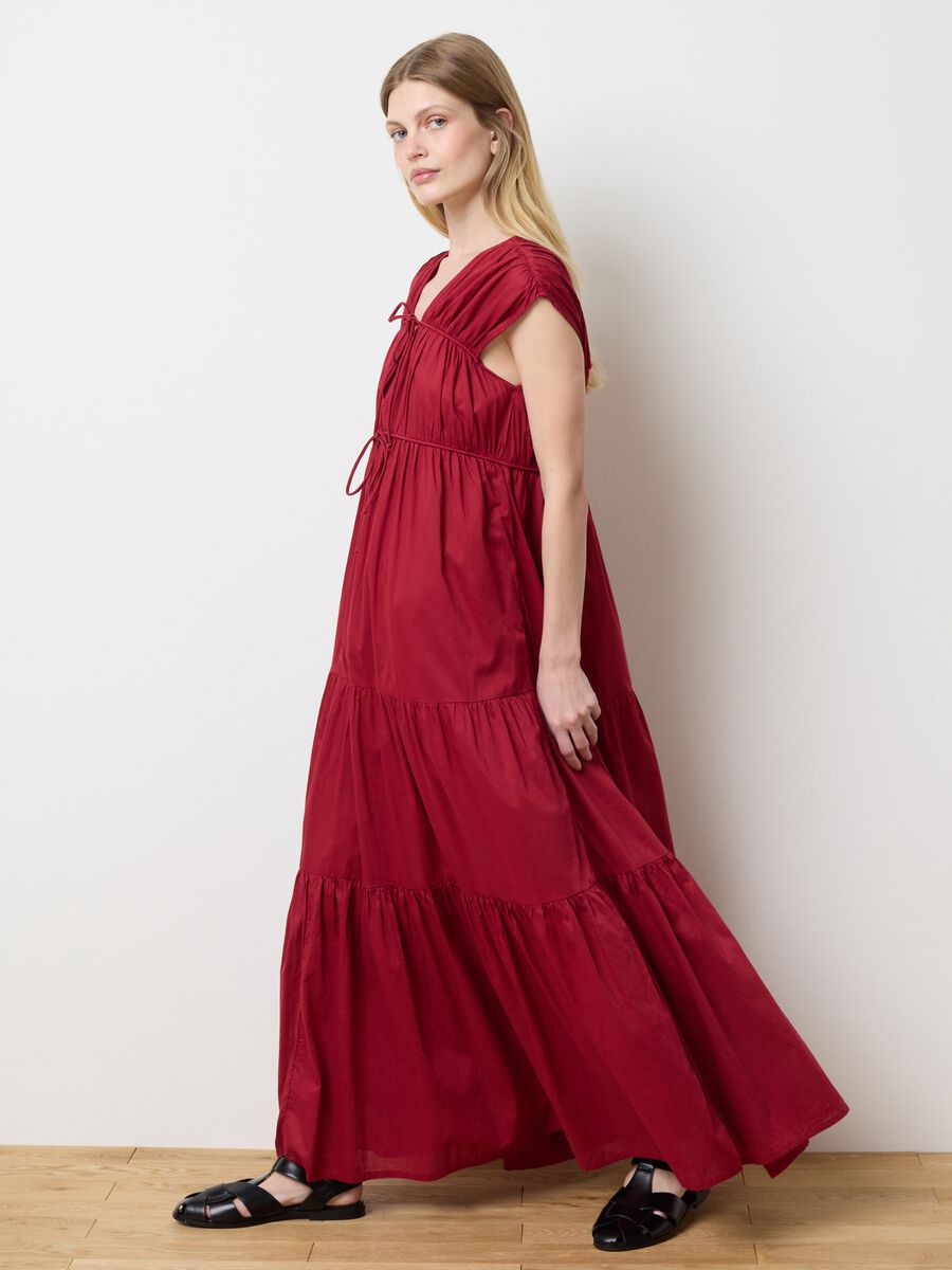 Women’s long tiered red dress in 100% cotton with regular fit._2