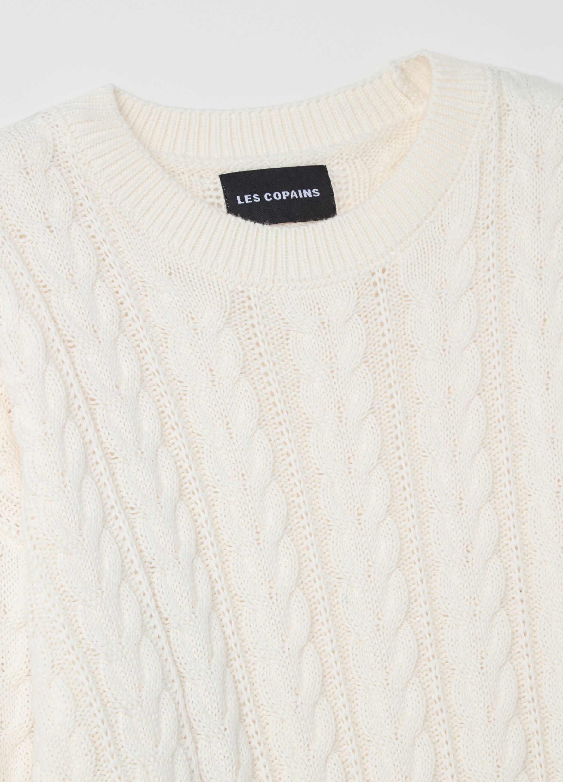 Cable-knit pullover with round neck