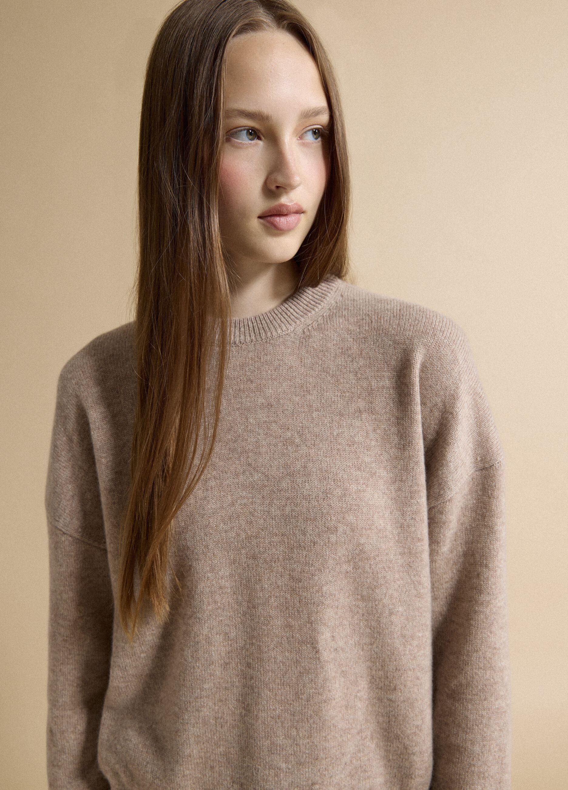 Beige pure cashmere oversized jumper