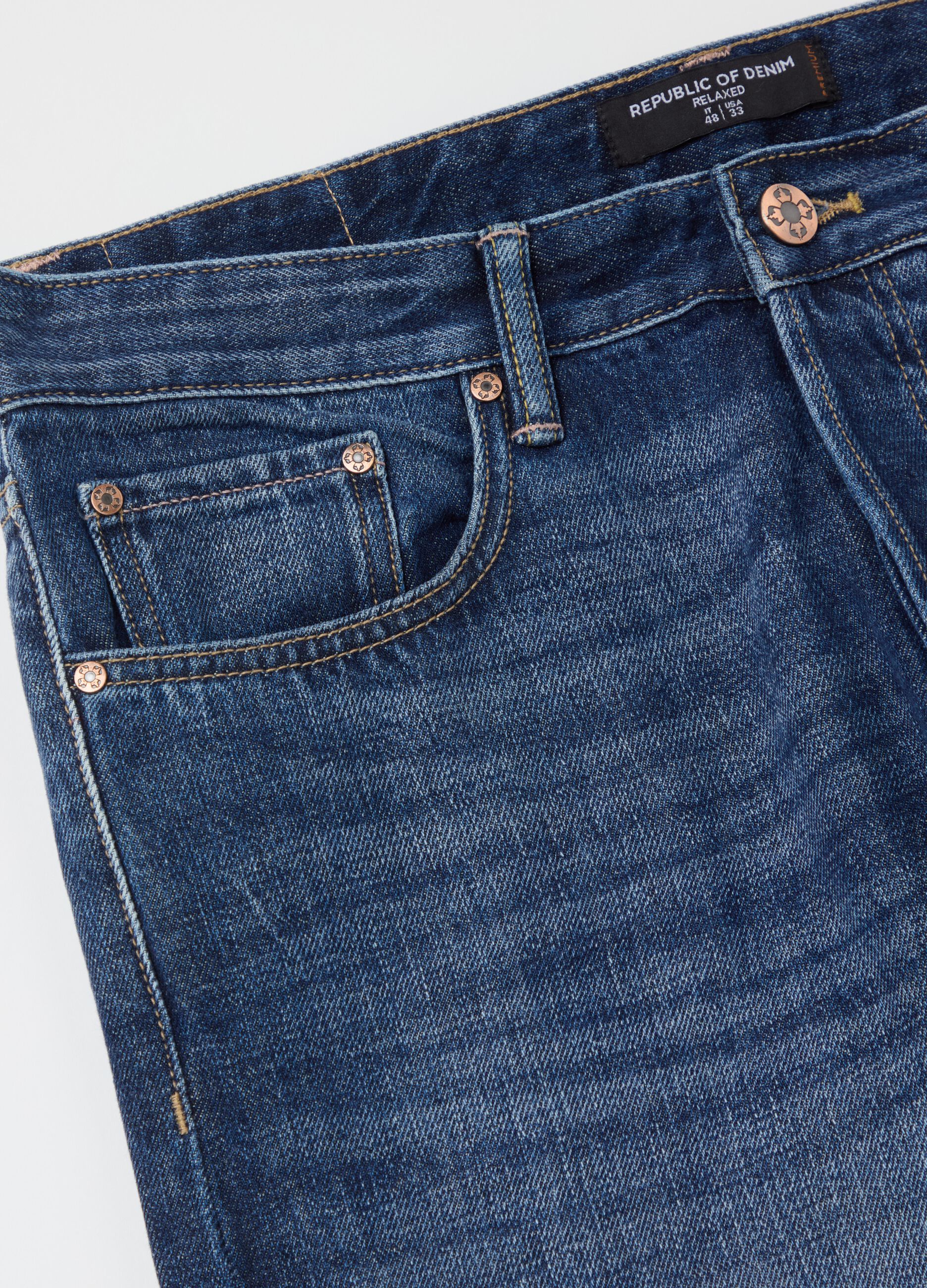 Relaxed-fit jeans with fading