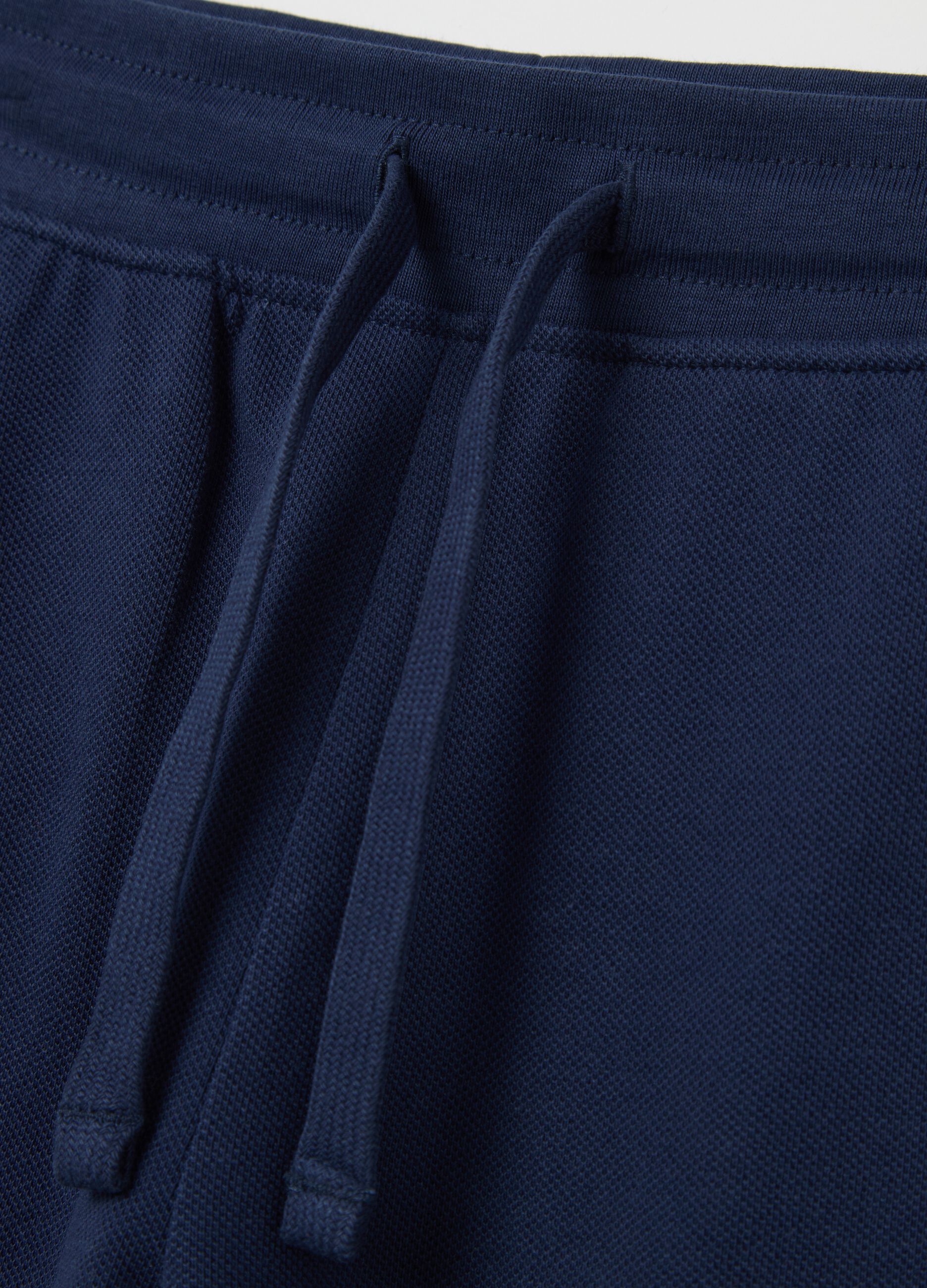 Blue shorts in cotton with drawstring