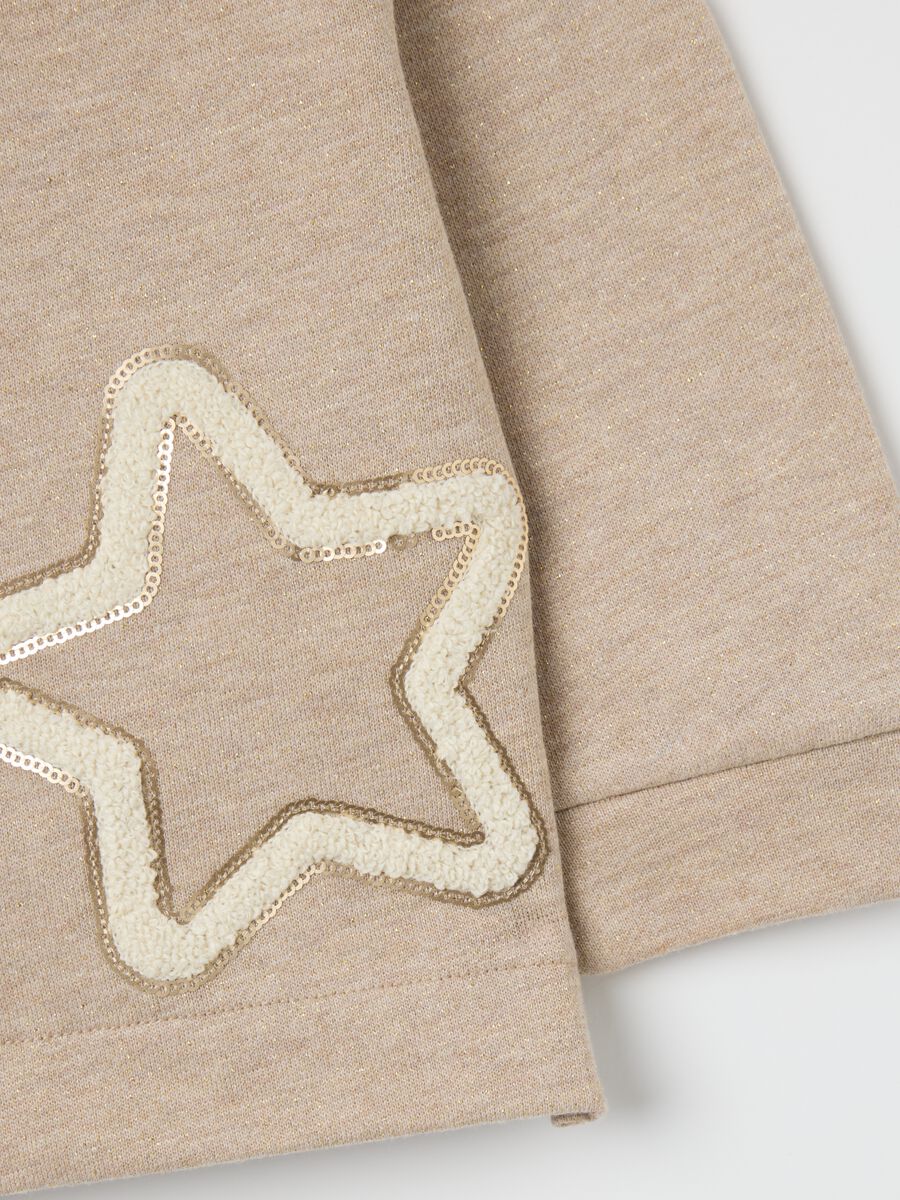 Beige sweatshirt with stars_2
